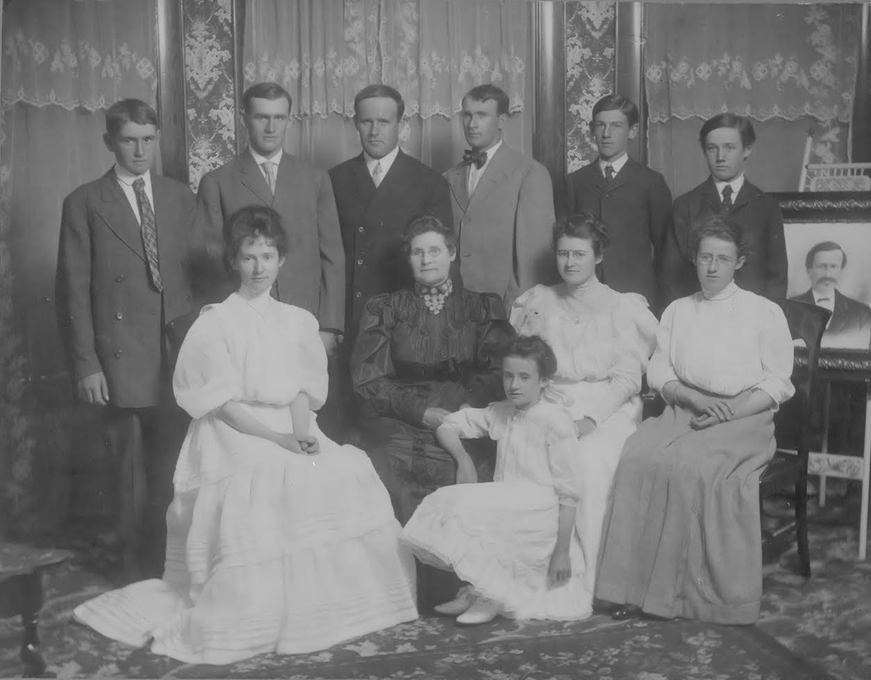 Scallon family 1902