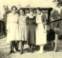 Yost daughters, 1921